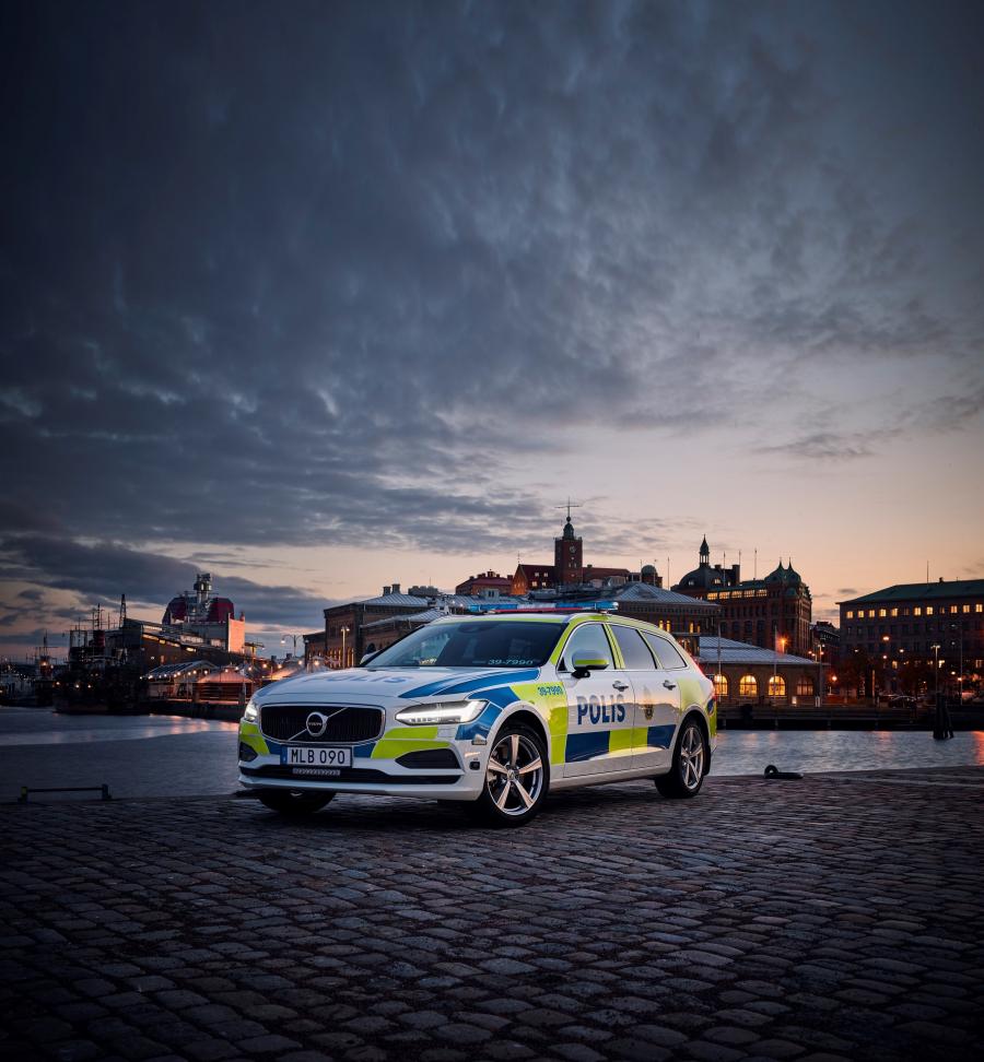  Volvo V90 Polis 2016 года  (фото 4 из 8)